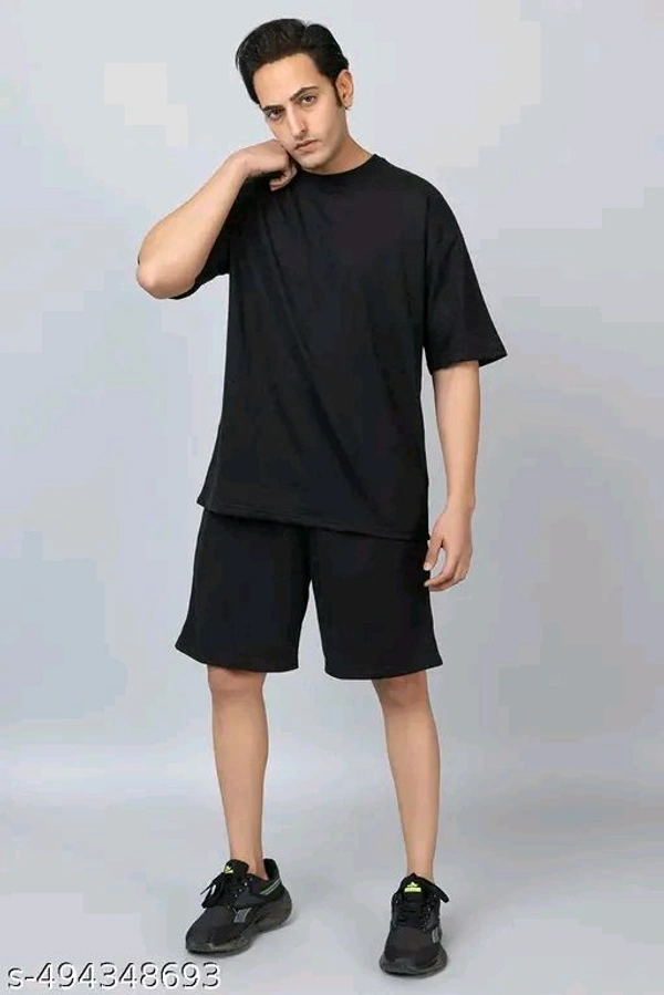 Cotton Blend Men Cotton Blend Oversize Tshirts*
Fabric: Cotton Blend
Sleeve Length: Short Sleeves
Pattern: Solid
Net Quantity (N): 1
Sizes:
M (Chest Size: 21 in, Length Size: 27.5 in) 
L (Chest Size: 22 in, Length Size: 28 in) 
XL (Chest Size: 23 in, Length Size: 28.5 in)  - Black, XL