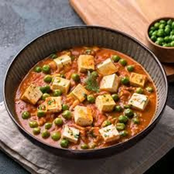 मटर पनीर Matar Paneer, Half_160Rs