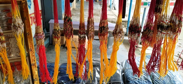 Khula Rakhiye 