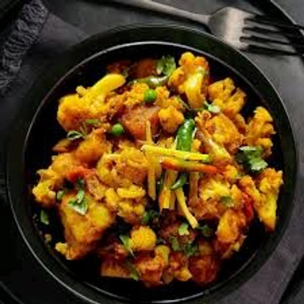 Gobhi Matar Tomato 