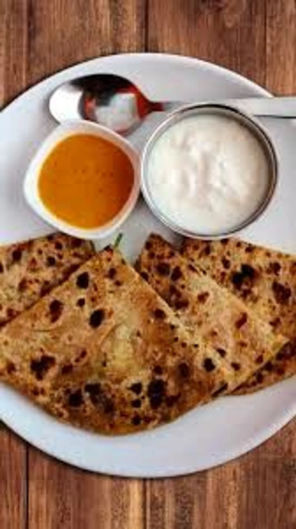 Stuff Paratha With Curb