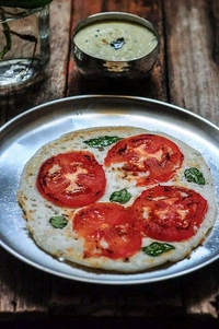 tomato uttapam