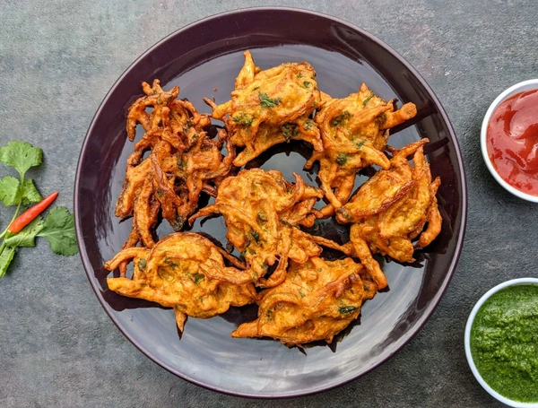 प्याज पकोडा (6 PC.)