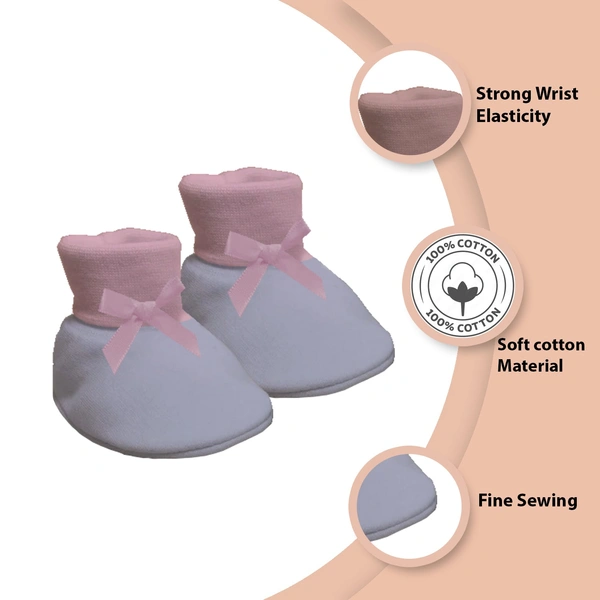 Adhigams New Born Bubbly Bear Stylish Cotton Caps/Mittens/Booties | Cotton Baby Set for Baby boy and Girl (Pack of 3) Grey