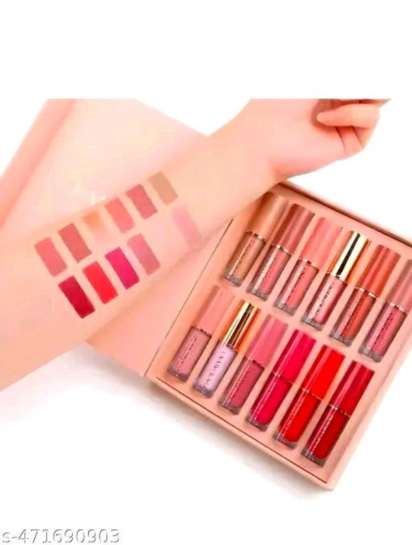 Trendy Makeup Kits