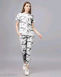 Dapper.Duds.woman set print  crop and pant stylish summer
Name: Dapper.Duds.woman set print  crop and pant stylish summer
Top Fabric: Cotton Blend
Bottom Fabric: Cotton Blend
Sleeve Length: Short Sleeves
Net Quantity (N): 1 - S