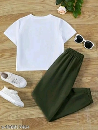 New Stylish Trendy Partywear T-shirt & Bottom Sets For Women & girl's With Cargo Trouser Pant.
Name: New Stylish Trendy Partywear T-shirt & Bottom Sets For Women & girl's With Cargo Trouser Pant.
Top Fabric: Polyester
Bottom Fabric: Polycotton
Sleeve Length: Short Sleeves - White, S