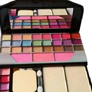 Makeup Kit