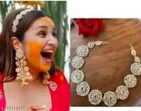 Jumka ,WOMENS NEW RAJSTHANI SISFULL WITH MAGTIKA AND JUMKKA  SET
Name: WOMENS NEW RAJSTHANI SISFULL WITH MAGTIKA AND JUMKKA  SET
Base Metal: Alloy
Plating: Gold Plated
Stone Type: Pearls
Sizing: Adjustable
Type: Maangtika and Earrings
Net Quantity (N): 1
Jhumka Earrings For Women girls Traditional Temple Jewellery for woman
Jhumki Earrings  - Free