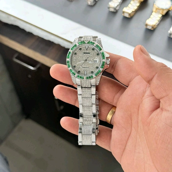 ROLEX DIAMOND WATCH.                                              WHATSAPP FOR COLOUR  - Bridal Heath, Unisex