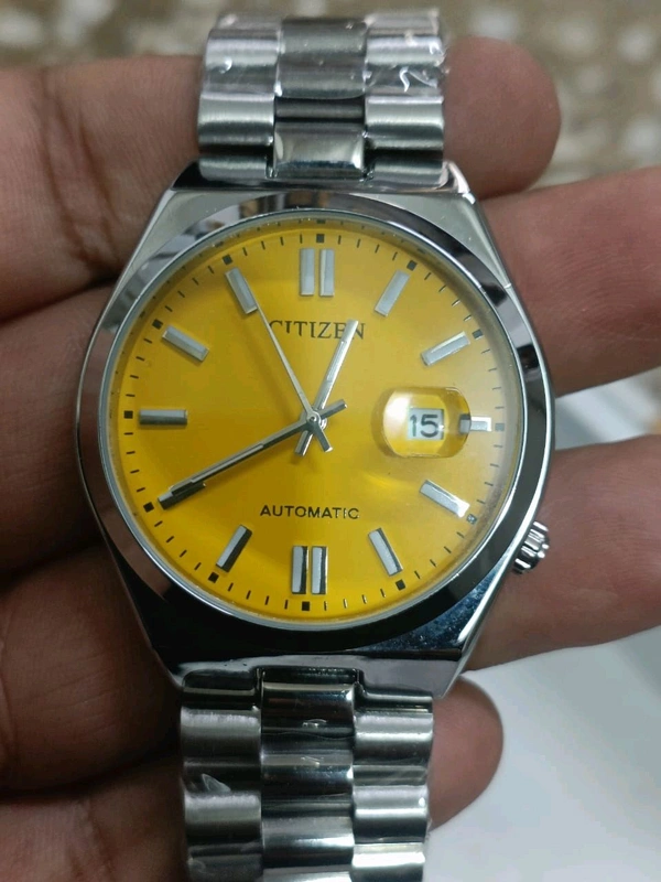 CITIZEN MEN'S WATCH.                                                       ALL COLOURS AVAILABLE.                                               WHATSAPP FOR COLOUR  - ALL