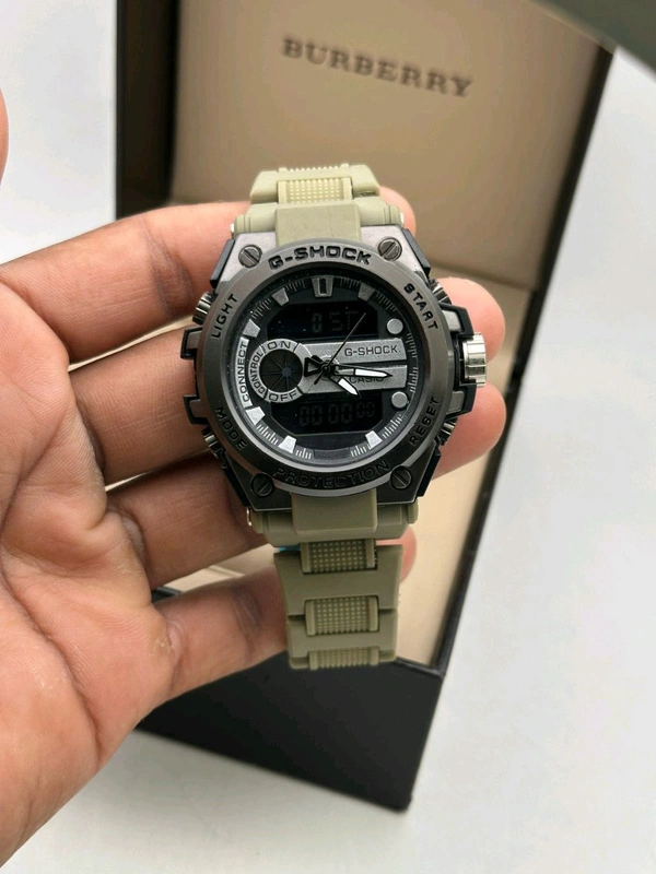 G-SHOCK BEST QUALITY MEN'S WATCH                                                                DIAL:-SILVER BLACK                                                      BELT:-DEEP GREEN  - San Felix, ALL