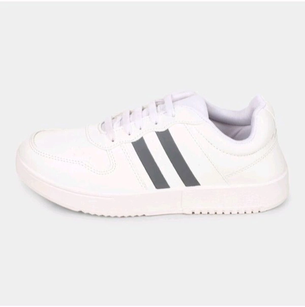 Stridedge "Ziptoo StrideEdge™ Classic White Sneakers – Luxe Streetwear with Supreme Comfort & Style"
- White, 6