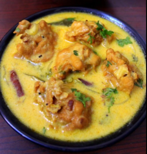 Aroohi Restaurant Kadi Pakoda - 200-300 grams