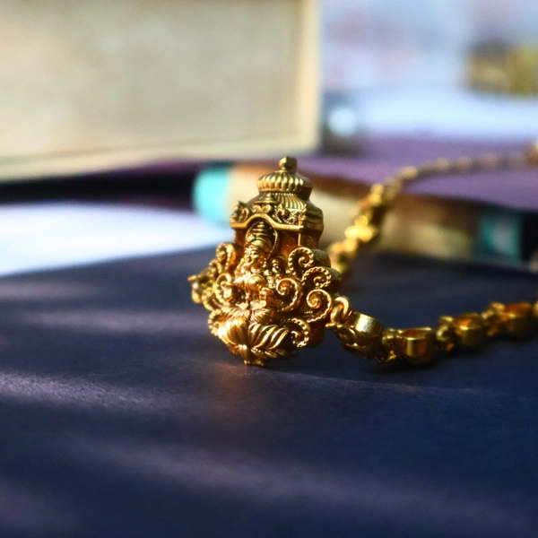 ANTIQUE TEMPLE NECKLACE WITH LAKSHMI DEVI PENDANT