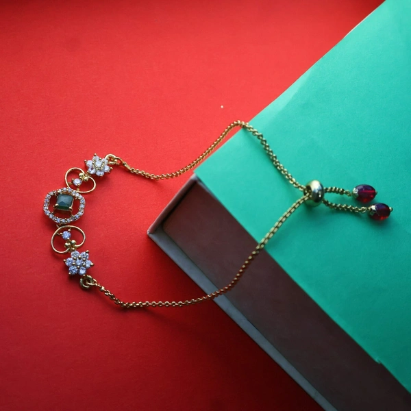 Exquisite Emerald & Zircon Bracelet