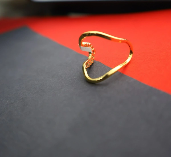 Dainty Wavy Ring with Pink Accents