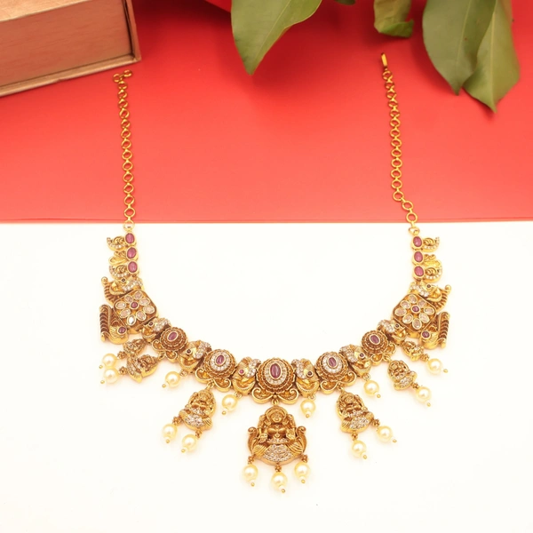 TEMPLE THEME NECKLACE SETT