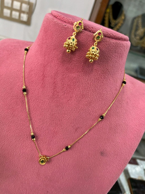 Combo Offer Black Beed With Earrings 