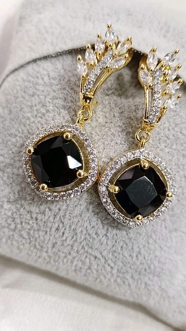 Gj Earrings Black 🖤
