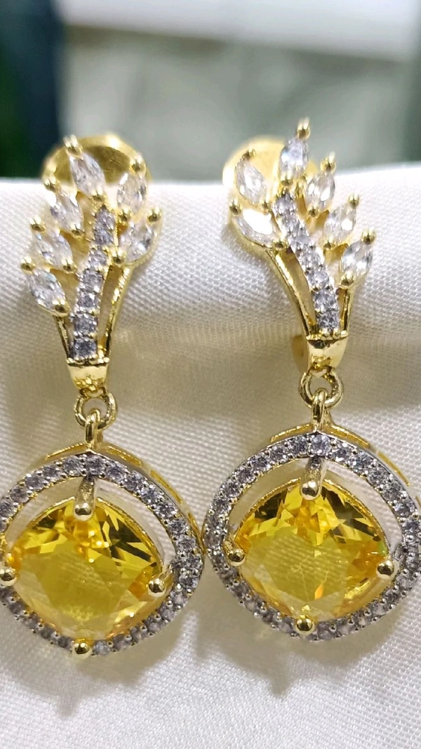Gj Earrings Yellow 💛