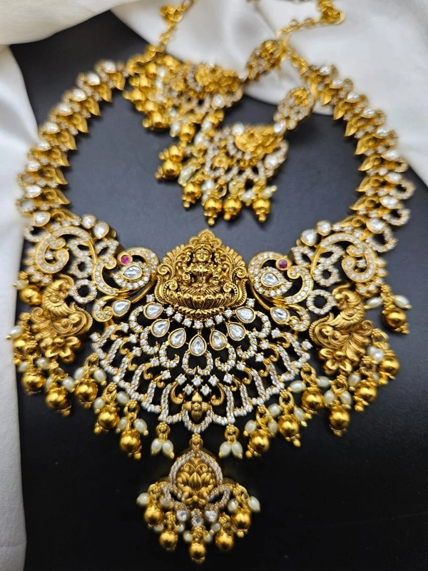 nakshi neck set