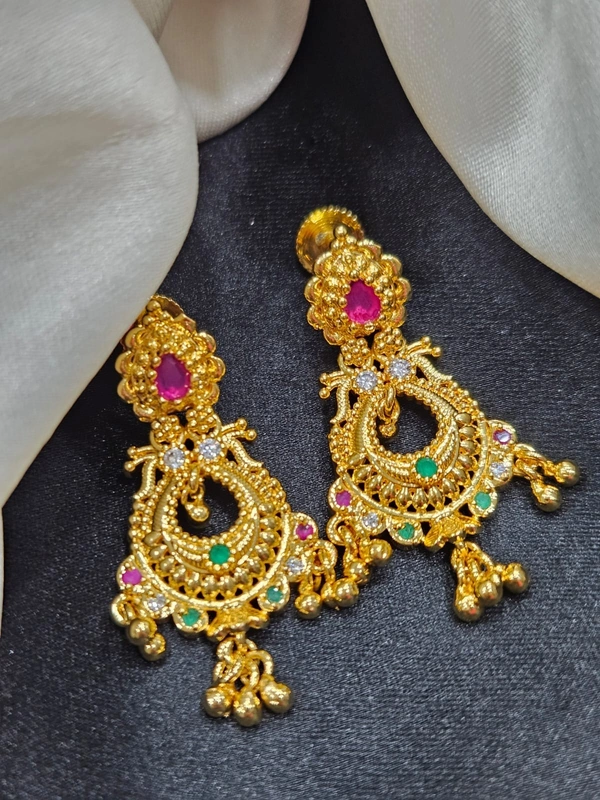 chandbali earings