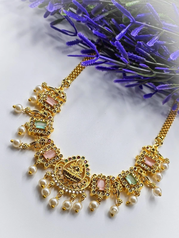 lakshi chocker