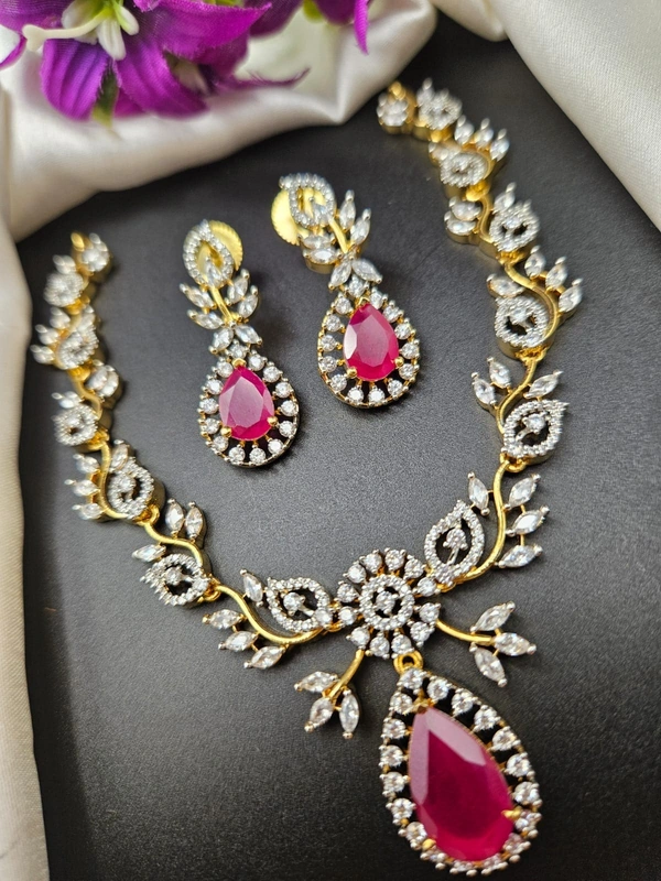 gj smiple neck set