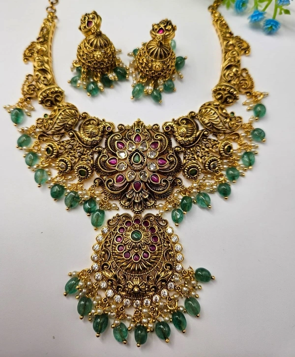 antique with  out god neck set