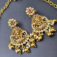smiple lakshmi chocker