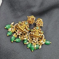 lakshmi short neck set