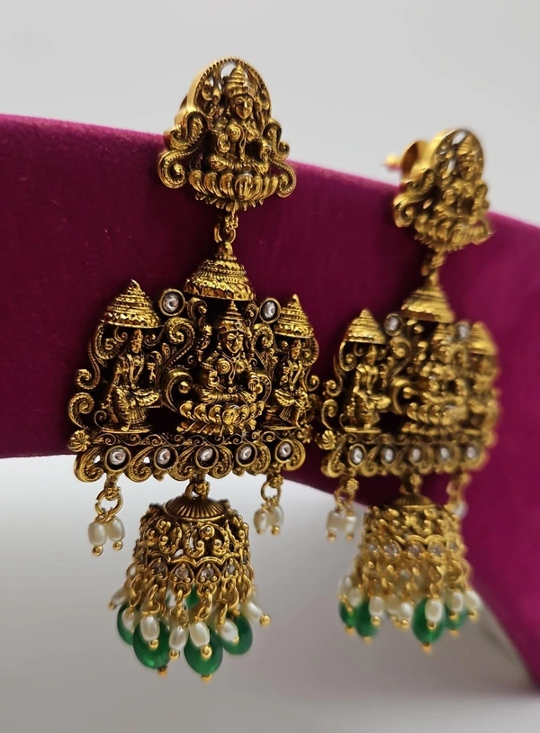 nakshi earnings
