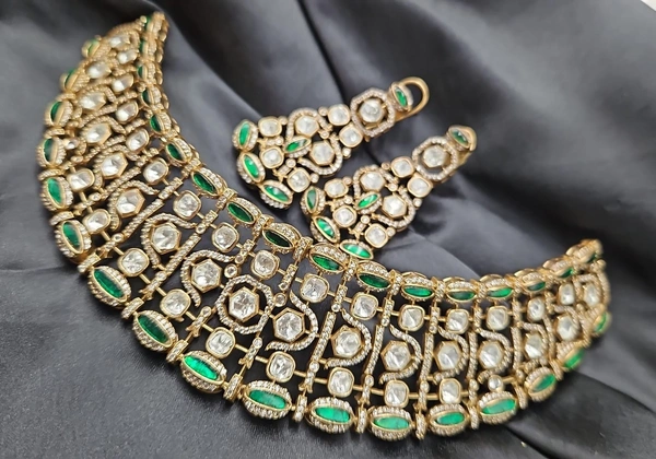victorina chocker