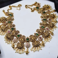 gutta pusalu neck set