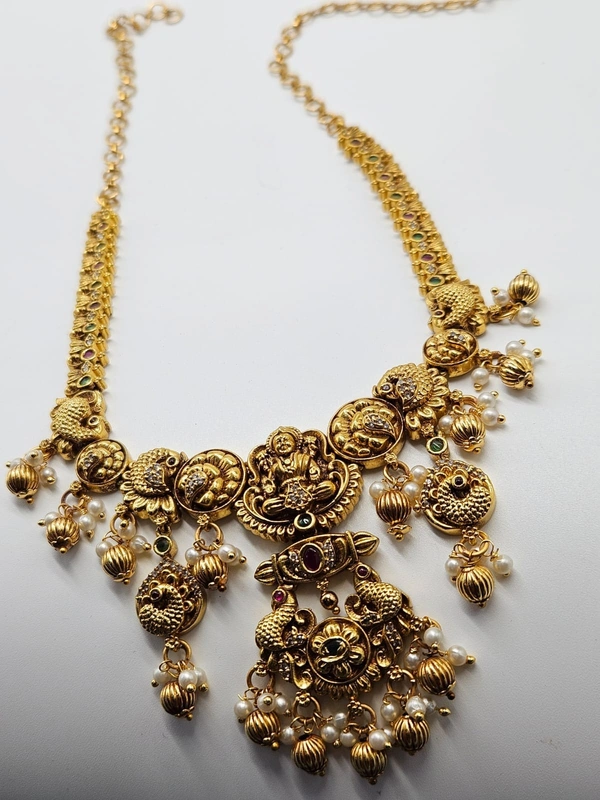 nakshi neck set
