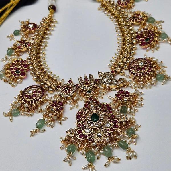 precious kundan jadau guttapusalu neck set