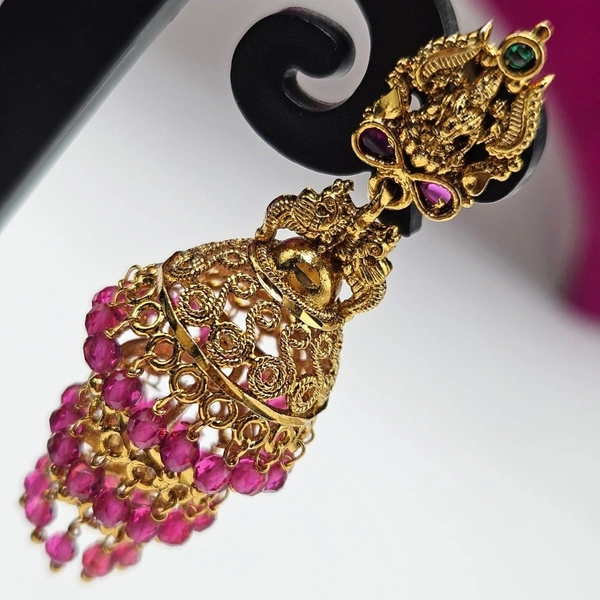 triple butta earrings