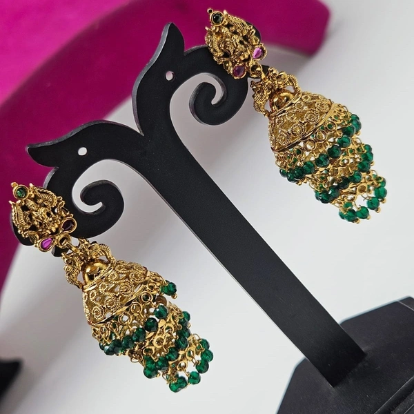 triple butta earrings
