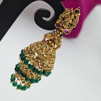 triple butta earrings