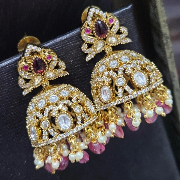victorian pink earrinhs