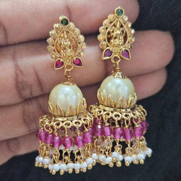 lakshi pearal earrings