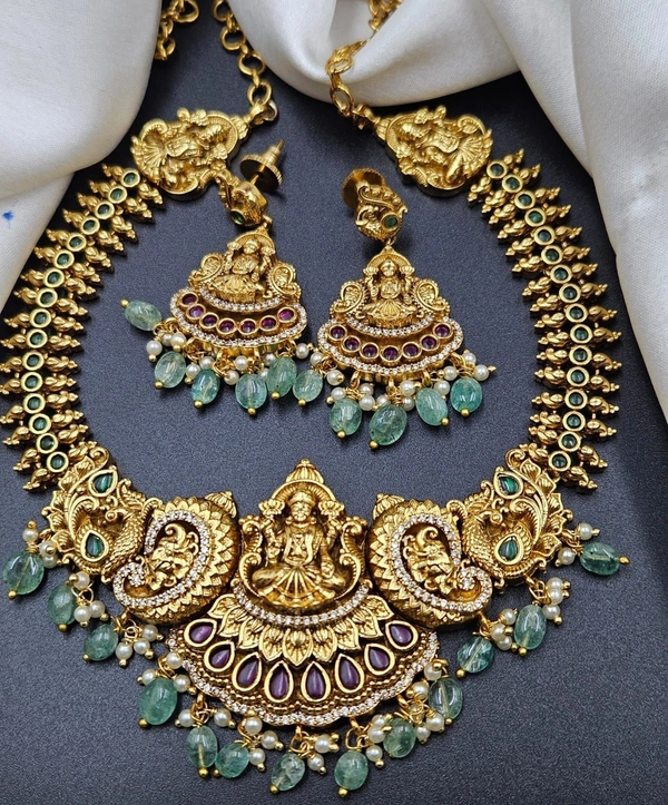 nakshi neck set