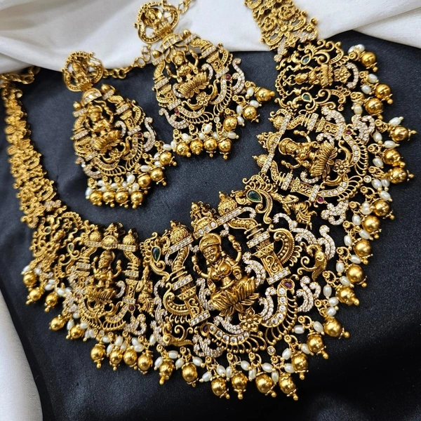 NAKSHI GOLD NECK SET
