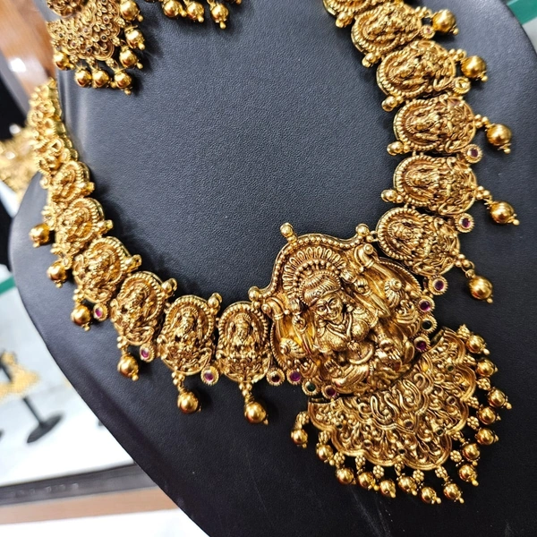 nakshi neck set