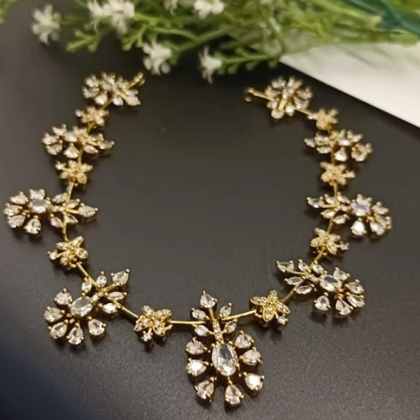 total white neck set