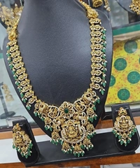 green beed nakshi long haram