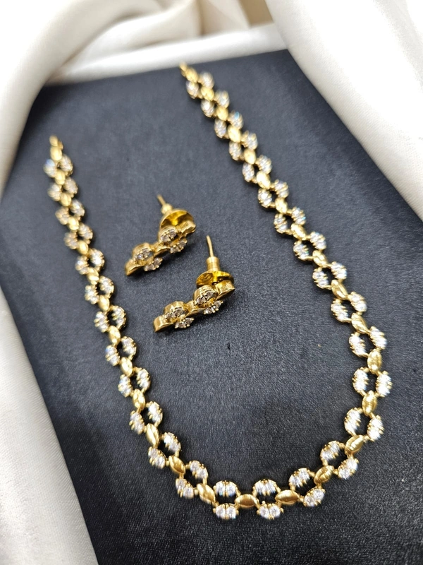 mat simple neck set