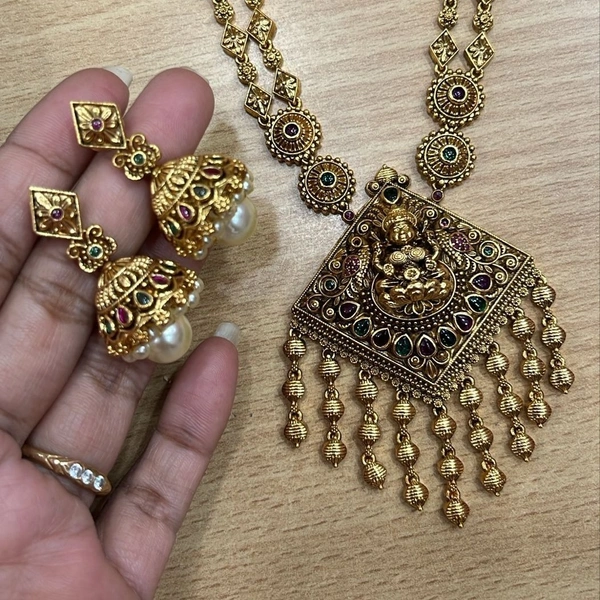 gold balls neck set