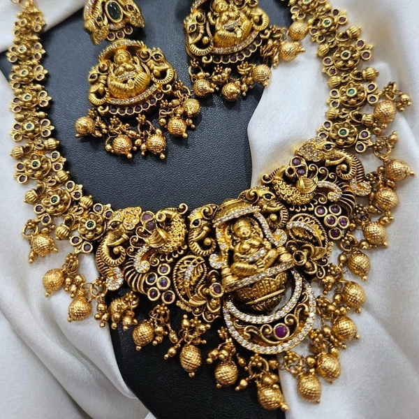 nakshi neck set